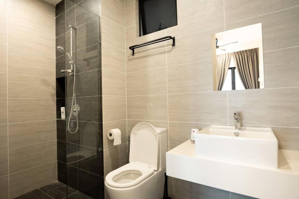 2 At Kl L 6 Pax L 3 Queen Beds Pangsapuri Kuala Lumpur