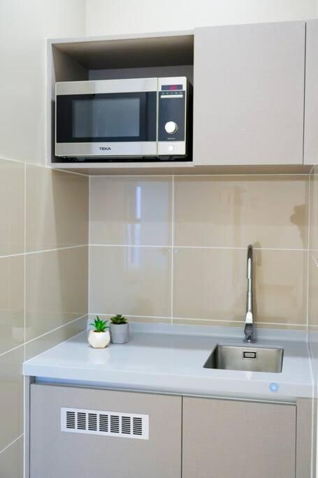 2 At Kl L 6 Pax L 3 Queen Beds Pangsapuri